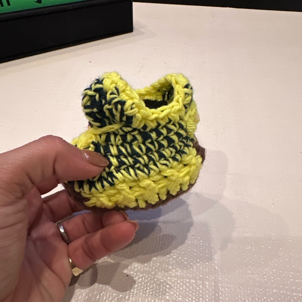 Handmade Crochet Kids Shoes - Green and Brown - Picture 7 of 9